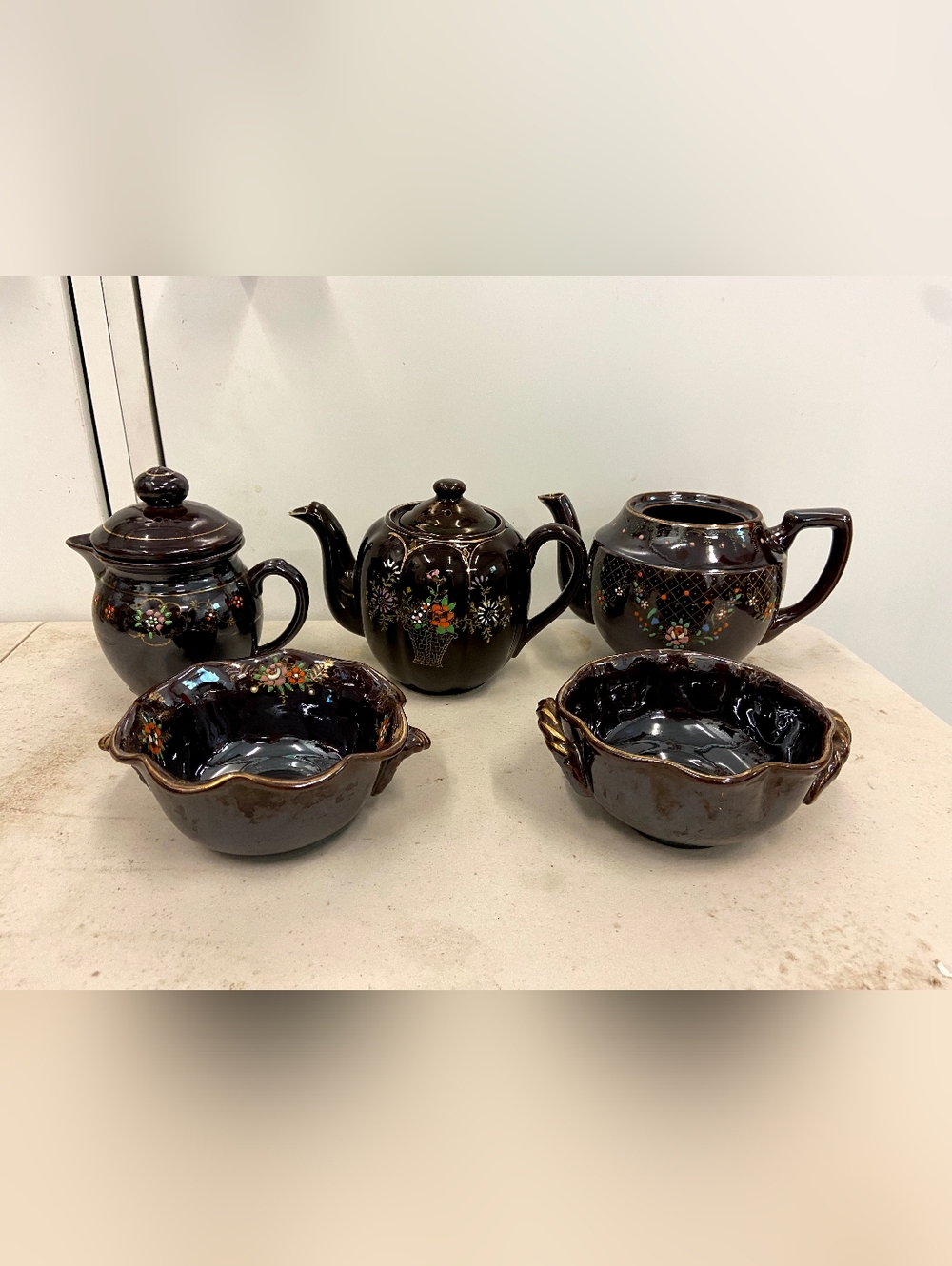 Vintage Japan Hand Painted Tea and Coffee Pot w/creamer and bowls